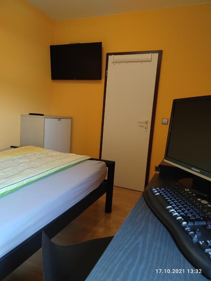 Kleines Gaestezimmer Hannover Exterior photo